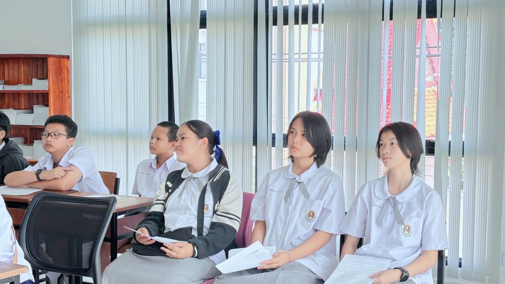 ประชุมเตรียมความพร้อมนักเรียนก่อนเข้าร่วมค่ายภาษาต่างประเทศ ณ ประเทศมาเลเซียและสิงคโปร์