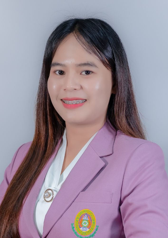 นางสาวกนกวรรณ บุญอุ้ม