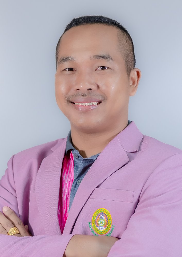 นายวันเฉลิม ยอดสิงห์